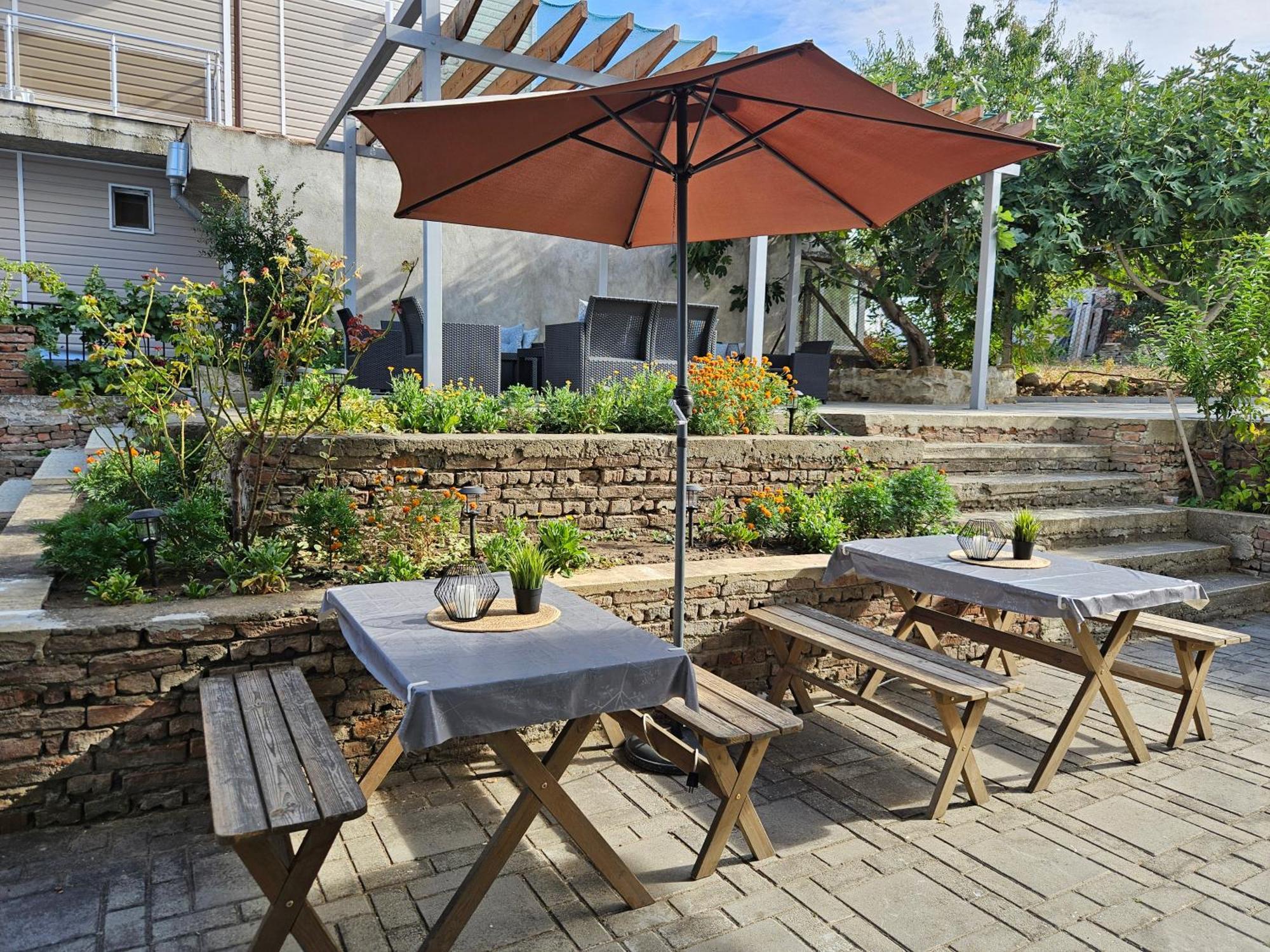 Family House Manolov Hotel Obzor Exterior photo