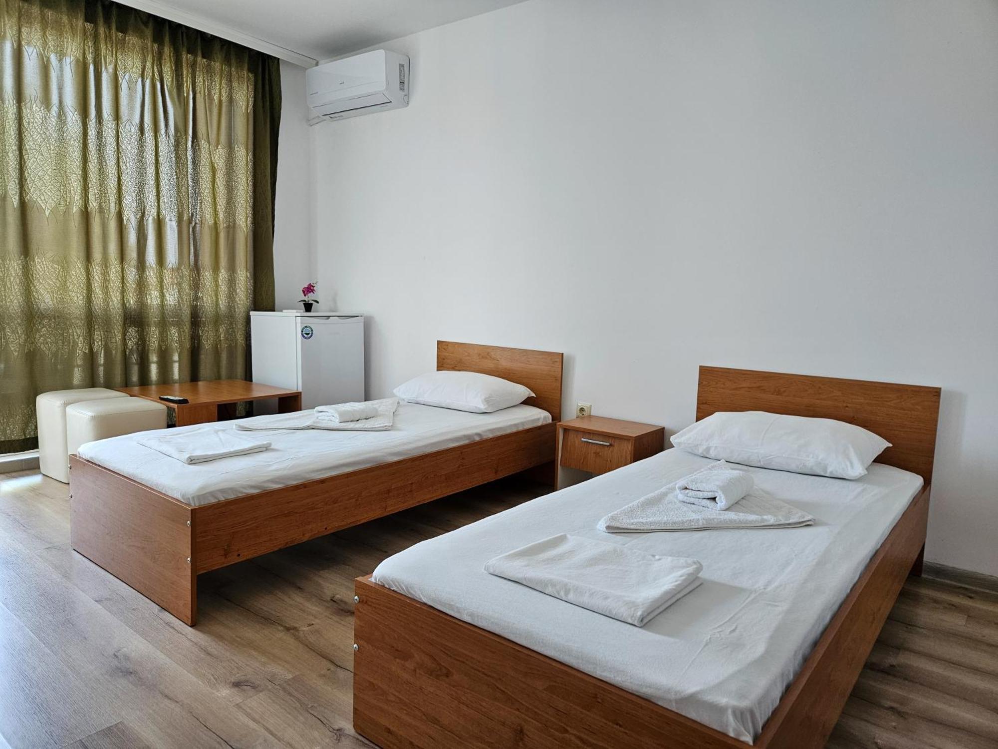 Family House Manolov Hotel Obzor Room photo